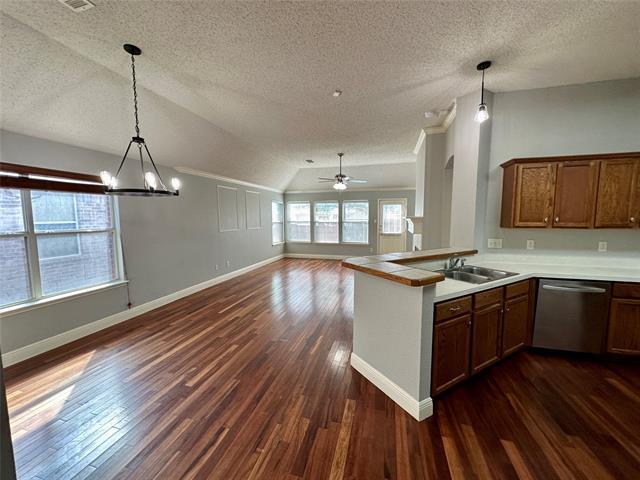 Building Photo - 3804 Aldersyde Dr