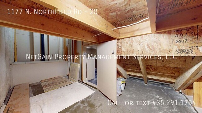 Building Photo - 1177 N Northfield Rd