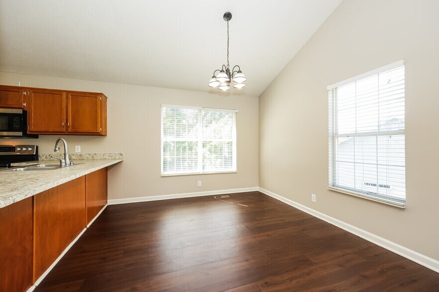 Building Photo - 5712 Cedar Ash Crossing