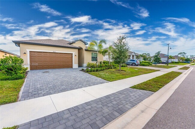 Building Photo - 16851 Cayo Key Dr