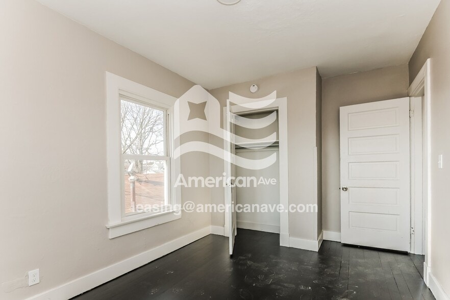 Building Photo - 1653 Huffman Ave
