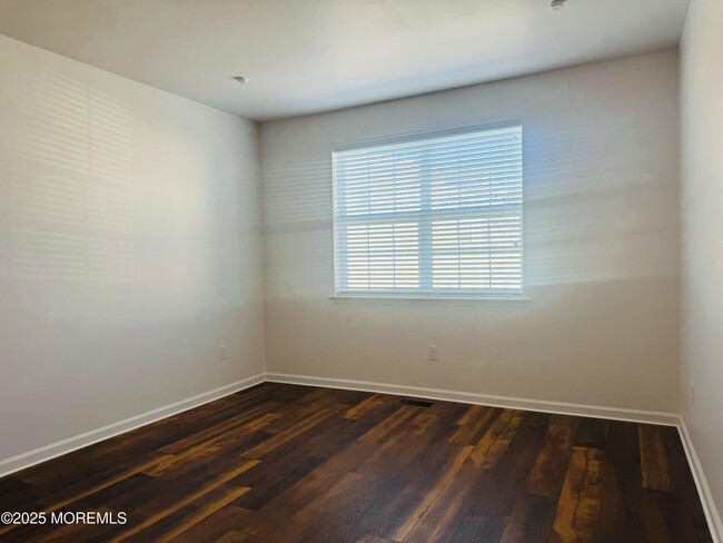 Building Photo - 211 Kramer Ct