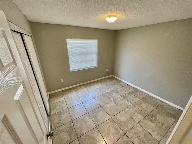 Building Photo - 1700 Birchwood Cir