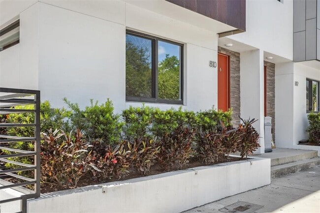 Building Photo - 810 2nd Ave N