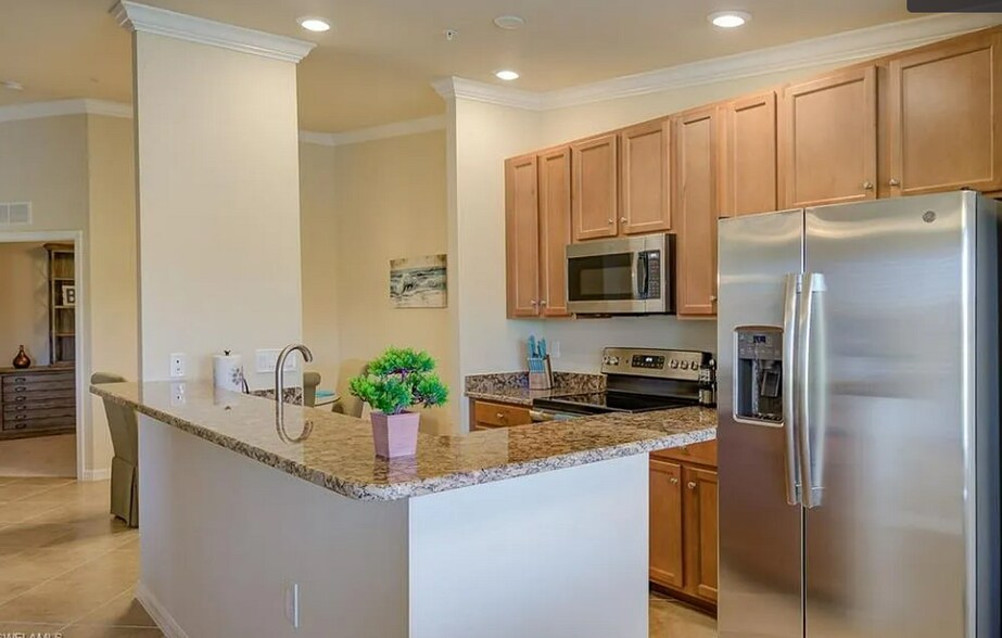 Building Photo - 13720 Julias Way