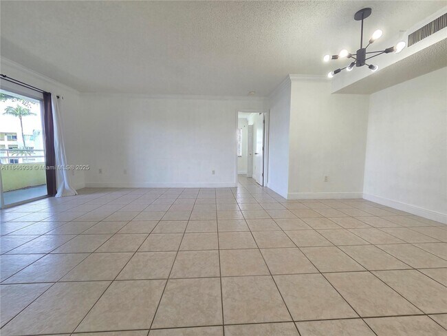 Primary Photo - 10765 SW 108th Ave