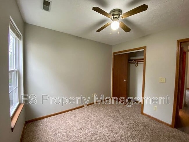 Building Photo - 5834 Blackley Ln