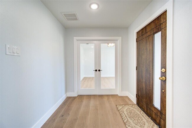 Building Photo - 1810 Eagle Falls Ct