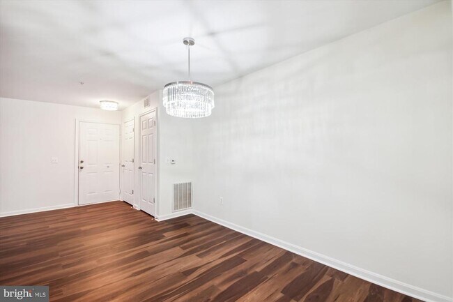 Building Photo - 2155 Scotts Crossing Ct