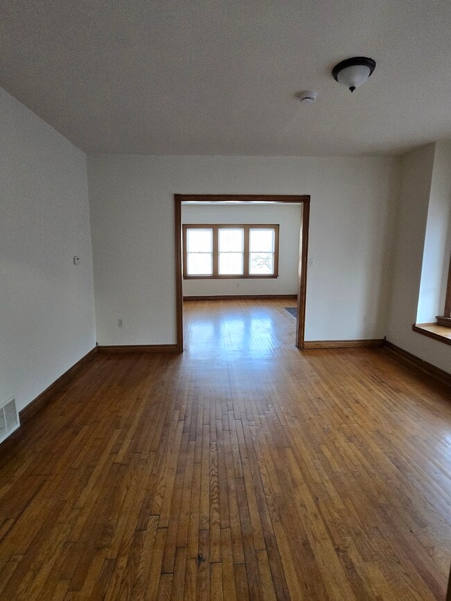 Building Photo - 4235 Trumbull