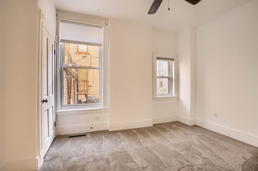 Building Photo - 2120 W 28th Ave