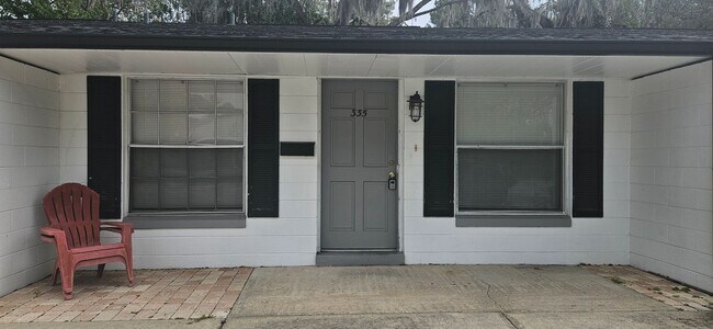 Building Photo - Charming 2/1 in the heart of Downtown Deland!