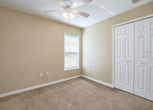 Building Photo - Charming 3/2 with large fenced yard!