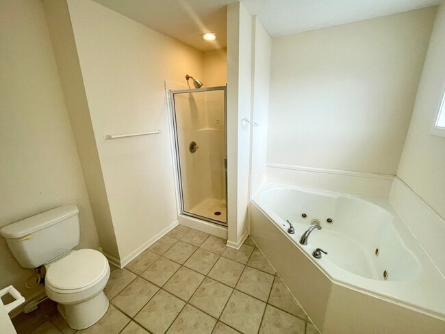 Building Photo - 311 Longleaf Dr