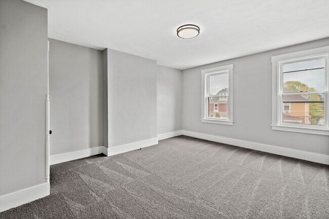 Building Photo - Stunning 2 bedroom home in Homestead available August 1!