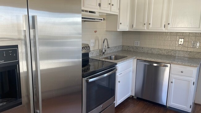 Building Photo - 68 High St