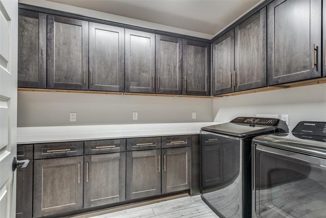 Building Photo - 8509 Cocobolo Dr
