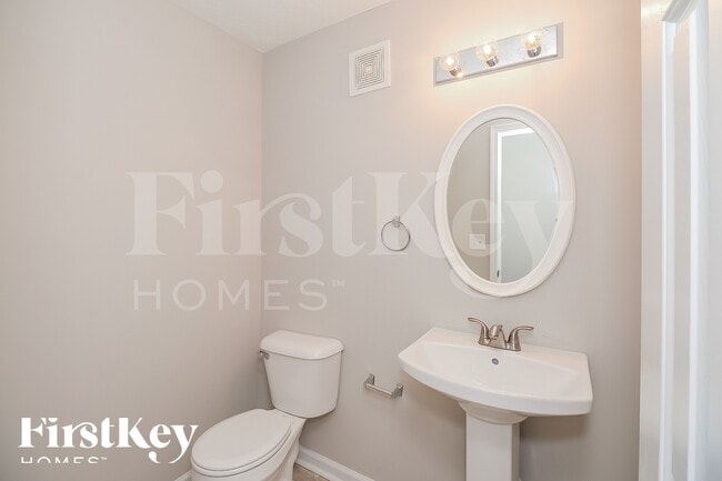 Building Photo - 4035 Mission Way