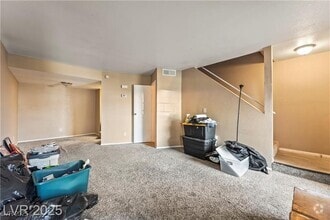 Building Photo - 1628 Justin Ct