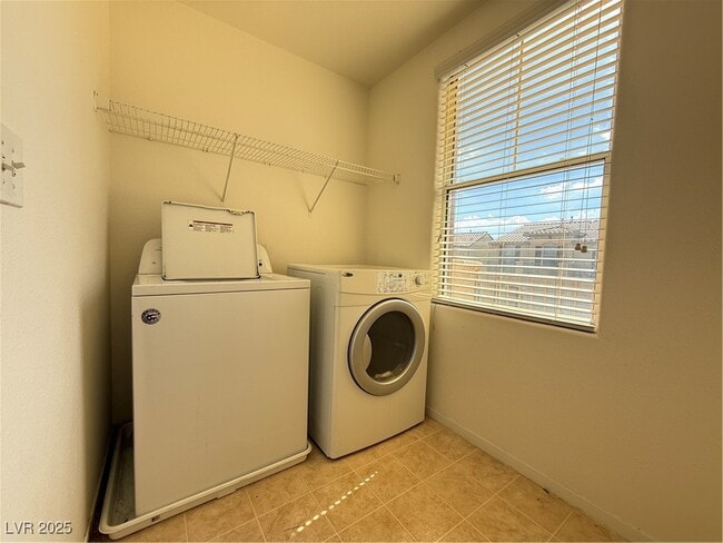Building Photo - 5872 Sakhalin Ave