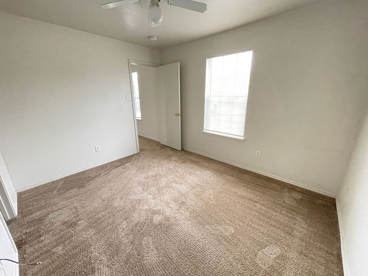 Building Photo - 5706 Redstone Dr