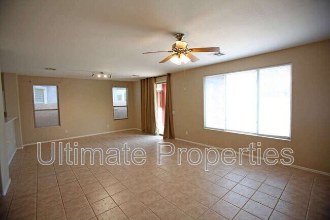 Building Photo - 15028 W Dahlia Dr
