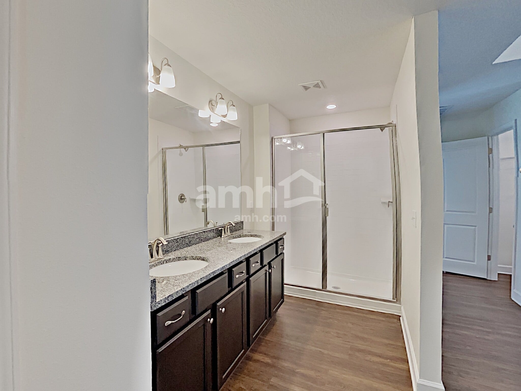 Building Photo - 8595 Highfield Ave