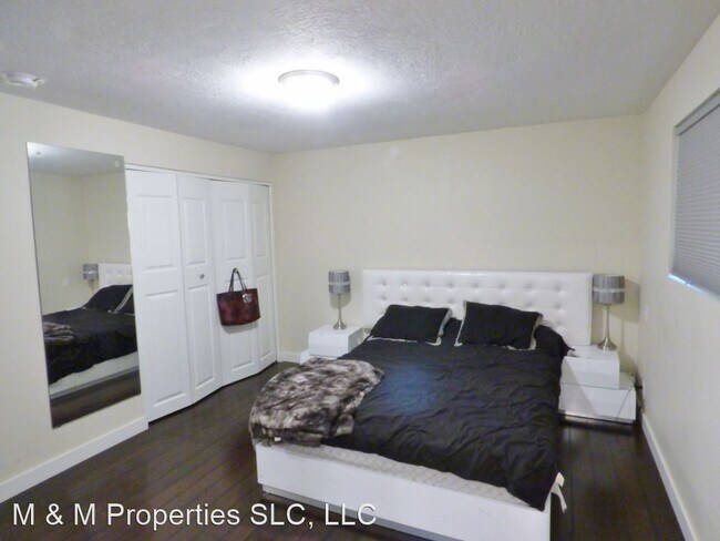 Building Photo - 4 br, 3 bath House - 2312 E Catalina Dr