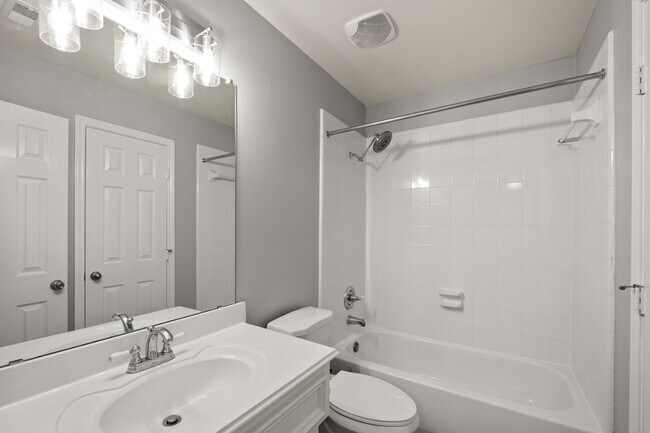 Building Photo - 5314 Schuler St