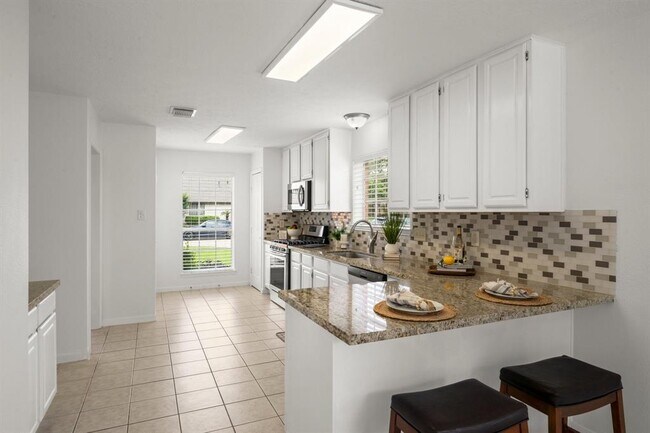Building Photo - 10206 Jockey Club Dr