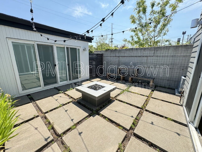 Building Photo - 7576 N Curtis Ave