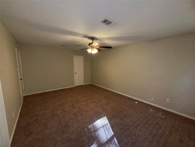 Building Photo - 16511 Courtland Cir