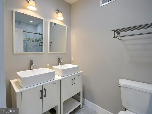 Building Photo - 3822 Manayunk Ave