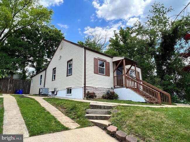 Building Photo - 11515 Goodloe Rd