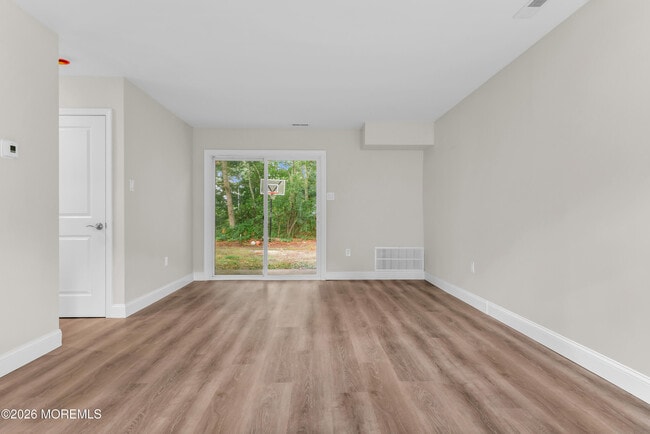 Building Photo - 107 Tavistock Dr
