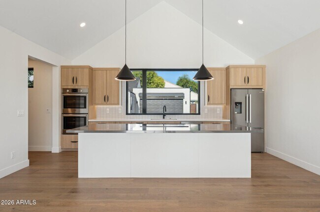 Building Photo - 6306 N 10th Dr