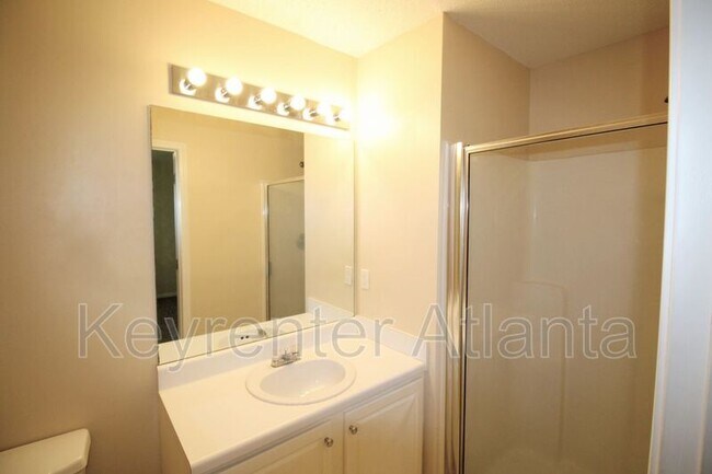 Building Photo - 1402 Bayrose Cir