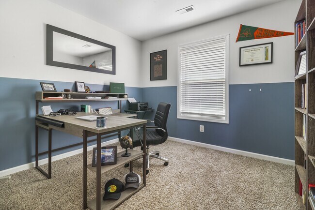 Building Photo - 1380 Todd Phillips Ct