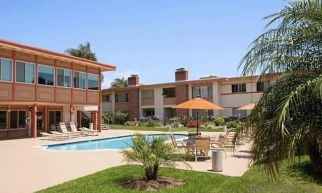 Building Photo - Spacious and lovely 2 bedroom 2 bath Condo...