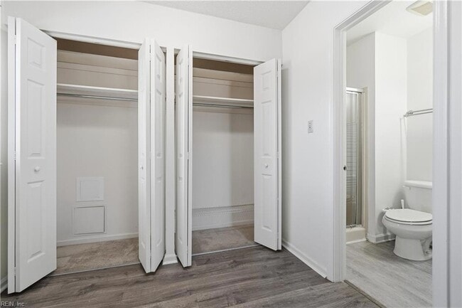 Building Photo - 912 Amherst Ln