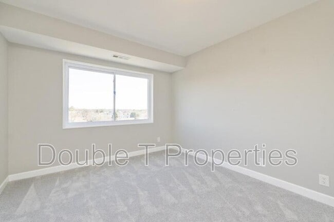 Building Photo - 12001 Old Columbia Pike