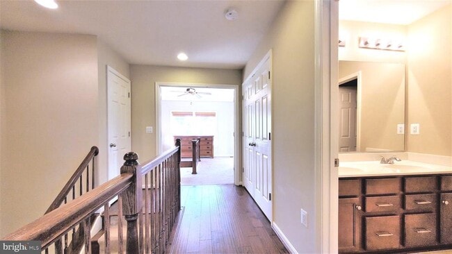 Building Photo - 10607 School St