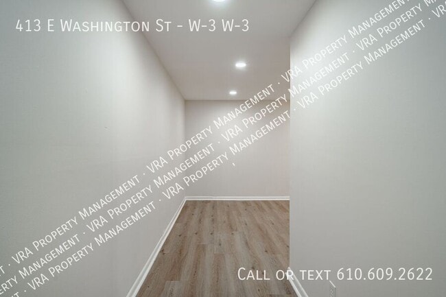 Building Photo - 413 E Washington St