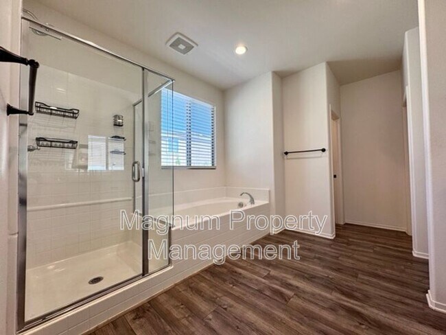 Building Photo - 24331 Ponderosa Ln