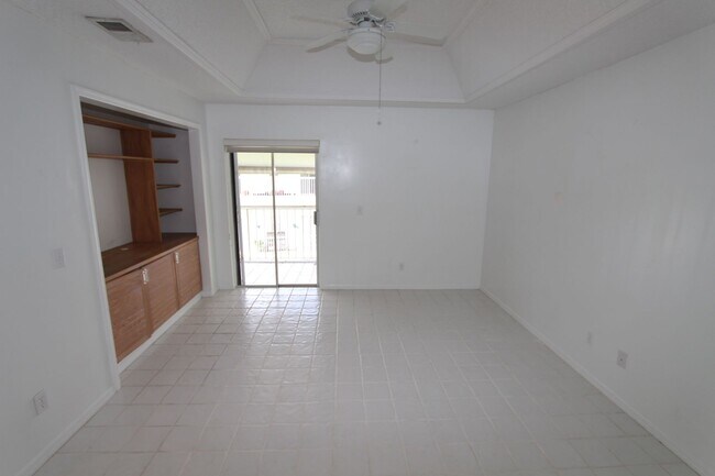 Building Photo - 451 Hamptoncrest Cir