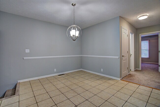 Building Photo - 180 Country Haven Dr