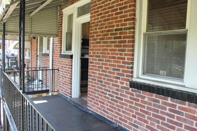 Building Photo - 3515 Parklawn Ave