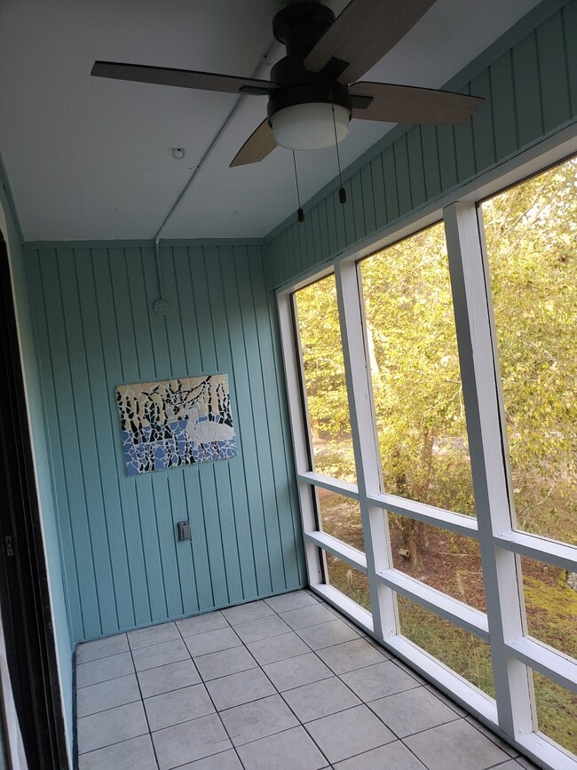 Building Photo - 2311 Treescape Dr