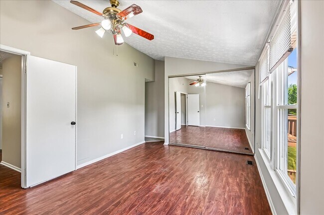 Building Photo - 8346 Sperry Ct