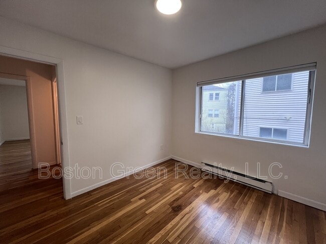 Building Photo - 50 Seymour St